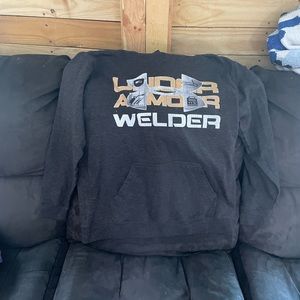 Under Armour Sweatshirt